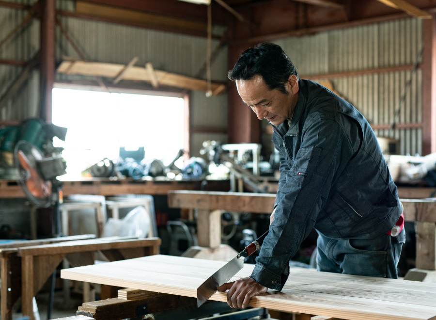 家は人が建てるもの